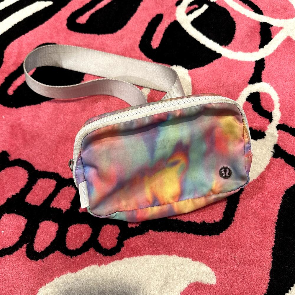 Lululemon Belt Bag – Tie Dye – As Pictured